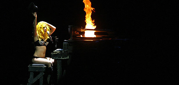 ladygagaonline.net