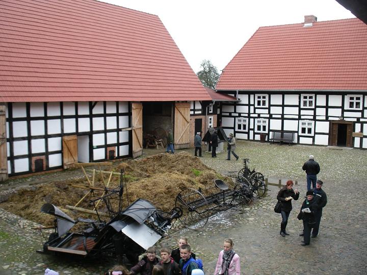 Rośnie skansen