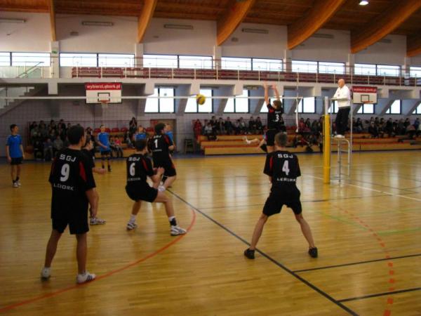 Gimnazjalni mistrzowie siatkówki