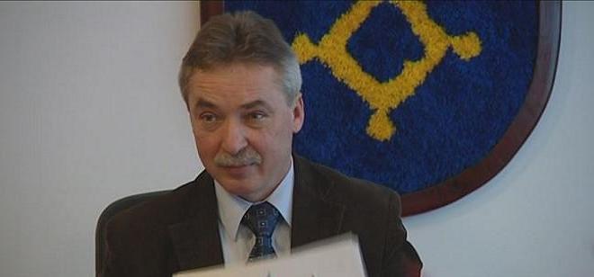 Burmistrz Helu zarobi dużo więcej