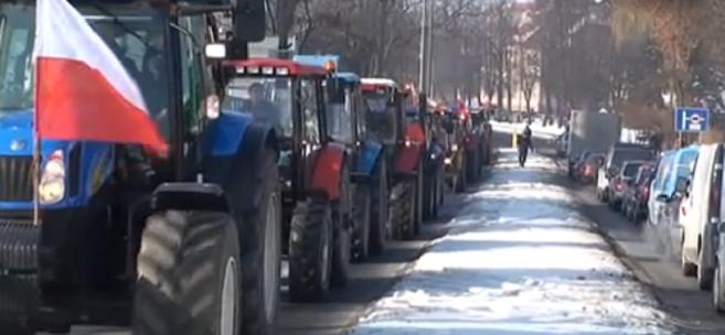 Rolnicy protestują i blokują