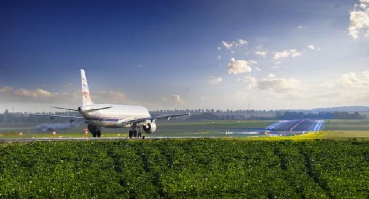 Lotnisko w Gdyni za rok?