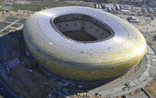 Piach i beton na PGE Arena