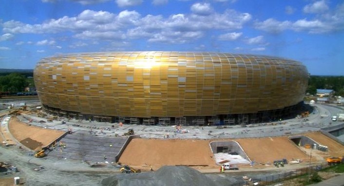 Stadion mocno spóźniony