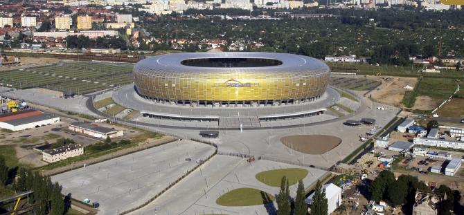 Kibice dojadą kolejką SKM do stadionu