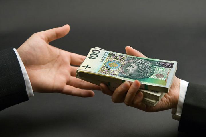 Okradł klientów banku na ponad 1,2 mln złotych