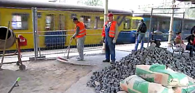 Poprawki po remoncie. Źle ułożyli kostkę