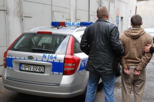 Napadali na studentów. Zatrzymała ich policja