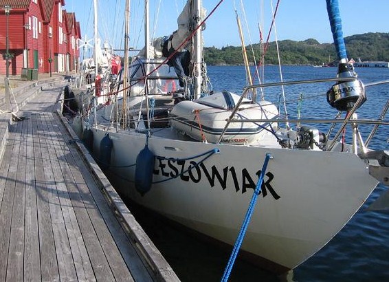 Polski jacht dalekomorski ma kłopoty