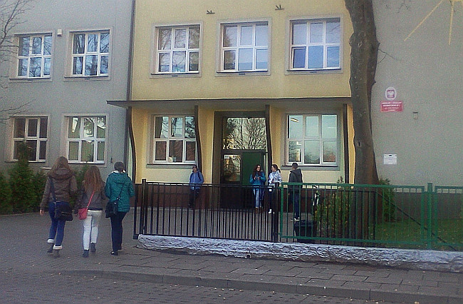 Pobicie w słupskiej szkole. Ofiarą nauczyciel