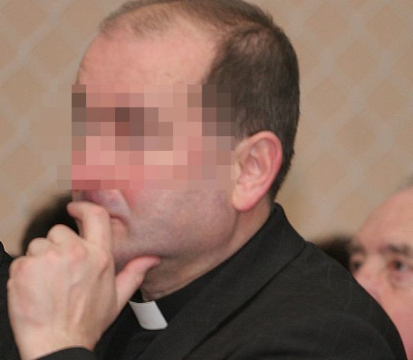 Problemy proboszcza. Był pijany i ubliżał policjantom