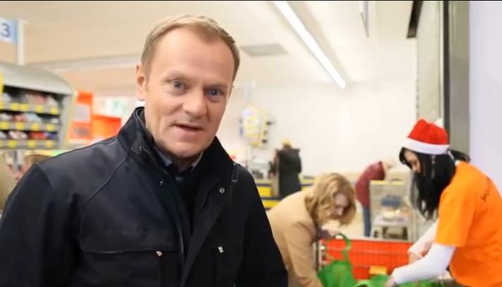 Świąteczna Zbiórka Żywności. Premier w akcji