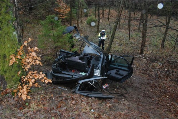 Tragiczny wypadek na trasie Rozłazino – Godętowo. Nie żyje dziecko