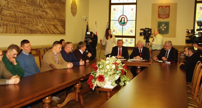 90 tys. złotych od Miasta dla wejherowskiego Gryfa. „To kropla w morzu potrzeb”