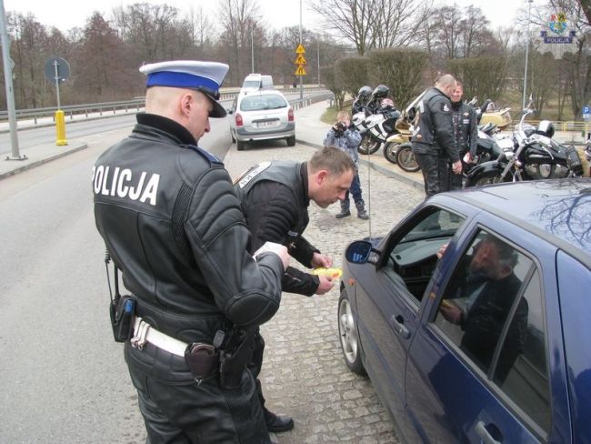 Wspólna akcja lęborskich policjantów i motocyklistów
