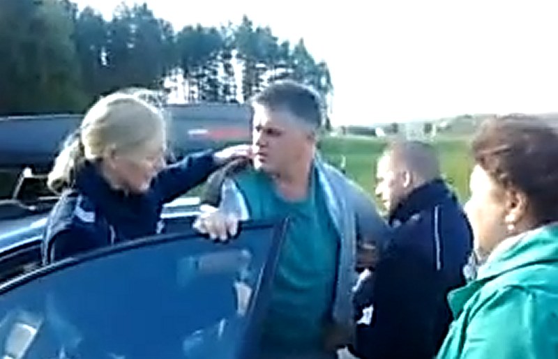 Szarpanina bytowskich policjantów z kierowcą. Popełnili dziesiątki błędów