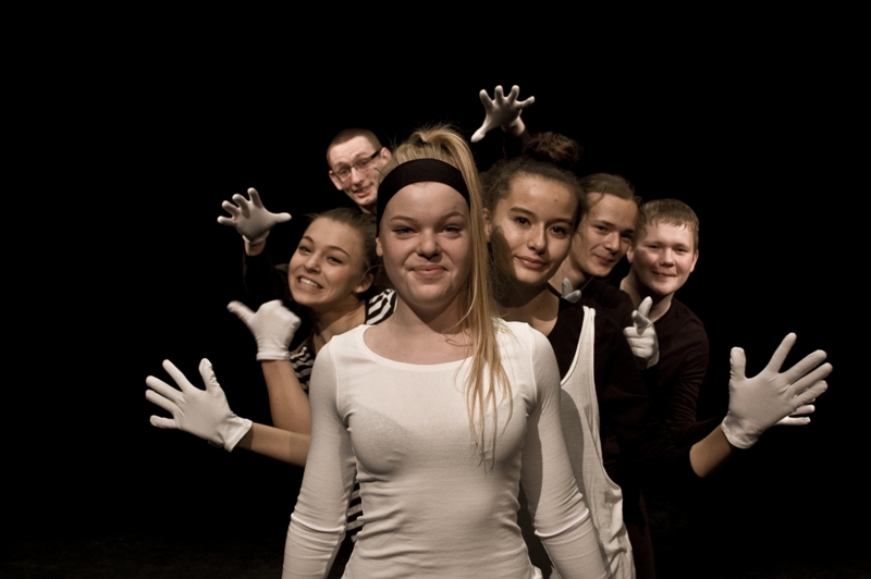 Spektakl kuglarski w słupskim teatrze