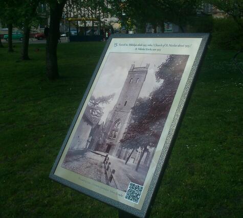 Tablice z historycznymi zdjęciami Słupska ożyły na nowo