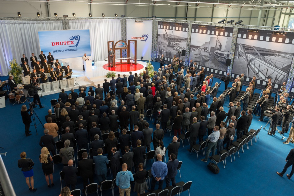 Bytowski DRUTEX otwiera Europejskie Centrum Stolarki