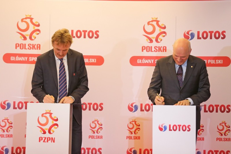 LOTOS głównym sponsorem piłkarskiej reprezentacji Polski