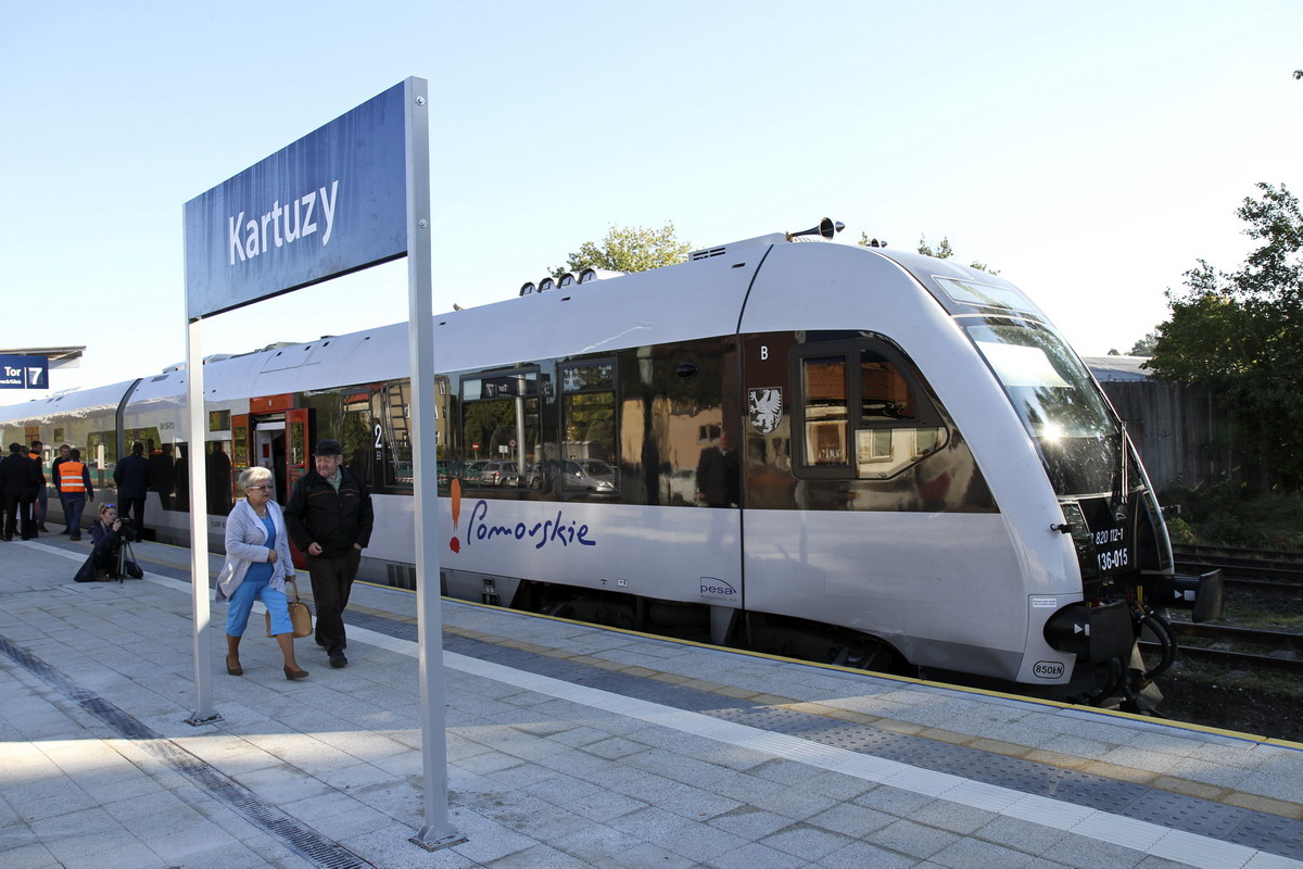 Koleją z Gdańska do Kartuz po 70 latach przerwy