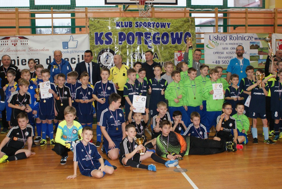 Halowy Turnieju Piłki Nożnej rocznika 2005-2006 w Potęgowie