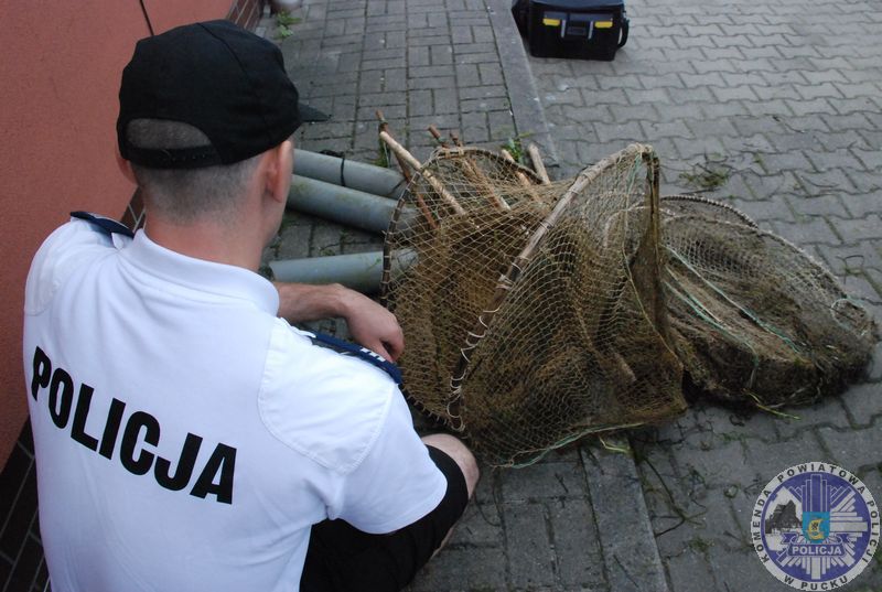 Policjanci z Pucka zlikwidowali sieci kłusowniczne
