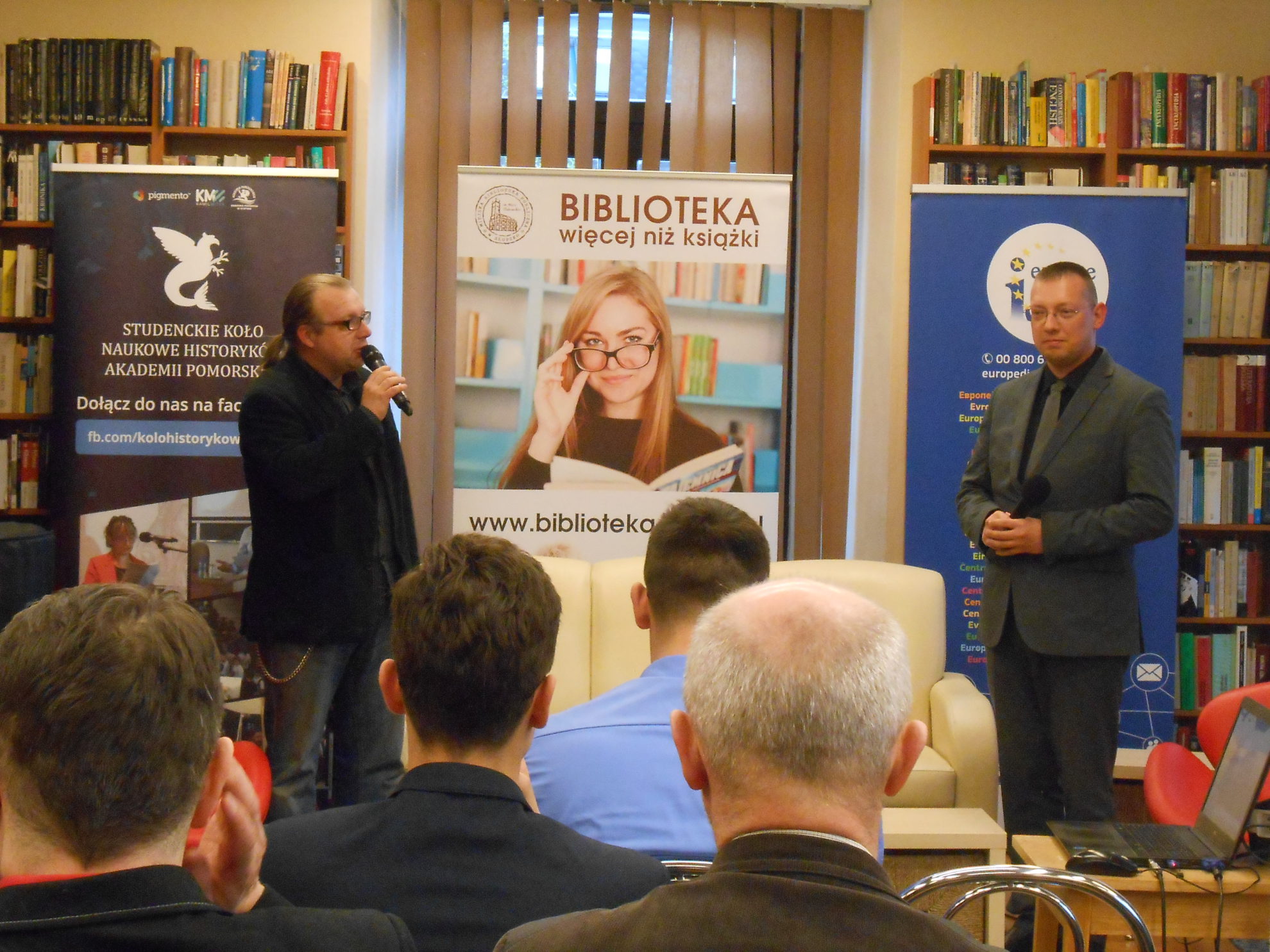 W słupskiej bibliotece rozmawiano o miastach rejencji koszalińskiej