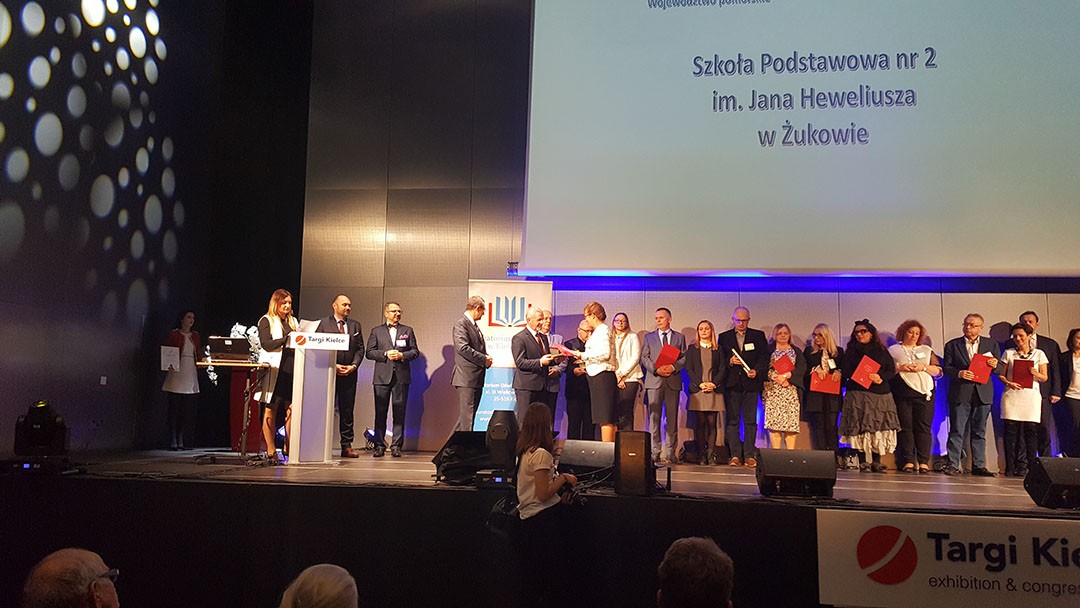 Szkoła Podstawowa nr 2 w Żukowie z Laurem Mistrza Nowoczesnej Edukacji!