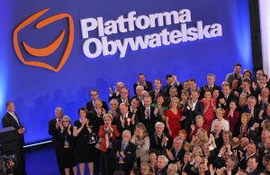 Minęło 20. lecie Platformy Obywatelskiej RP Politycy i sympatycy PO podczas wieczoru wyborczego w 2011 roku
