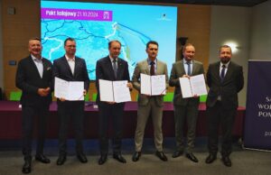 Pakt Kolejowy dla Pomorza: pociągiem z Lęborka do Kartuz i z Lipusza do Korzybia