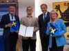 Lębork zyska nowoczesne ścieżki rowerowe. Podpisano umowy na unijne dofinansowanie